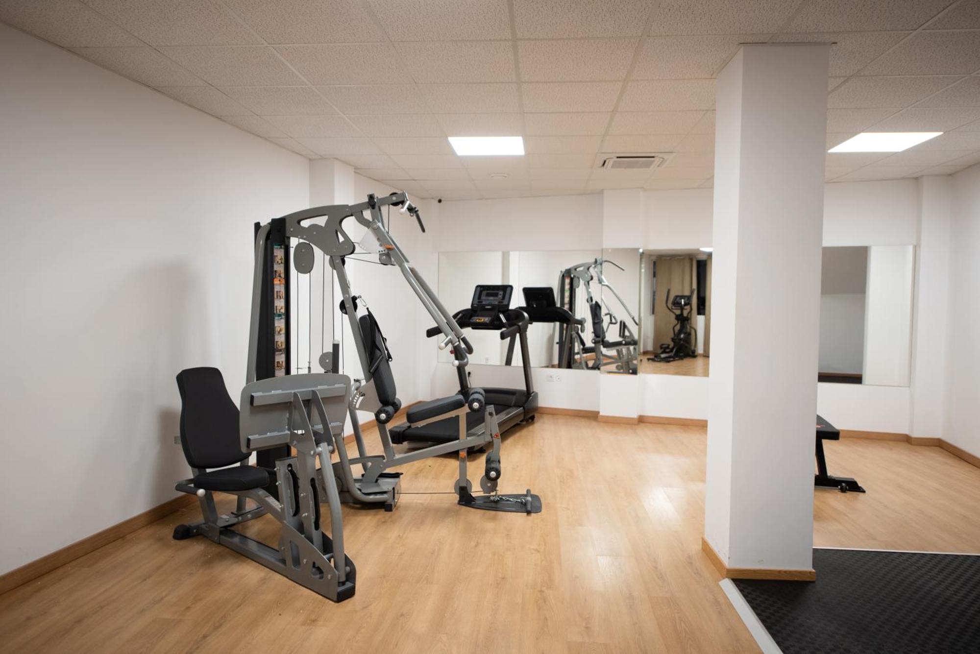 Apartamento Centrico La Merced 2 - Free Parking & Free Gym Apartment มาลากา ภายนอก รูปภาพ